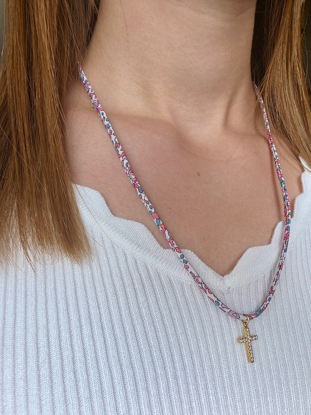 Collier Liberty rose & croix