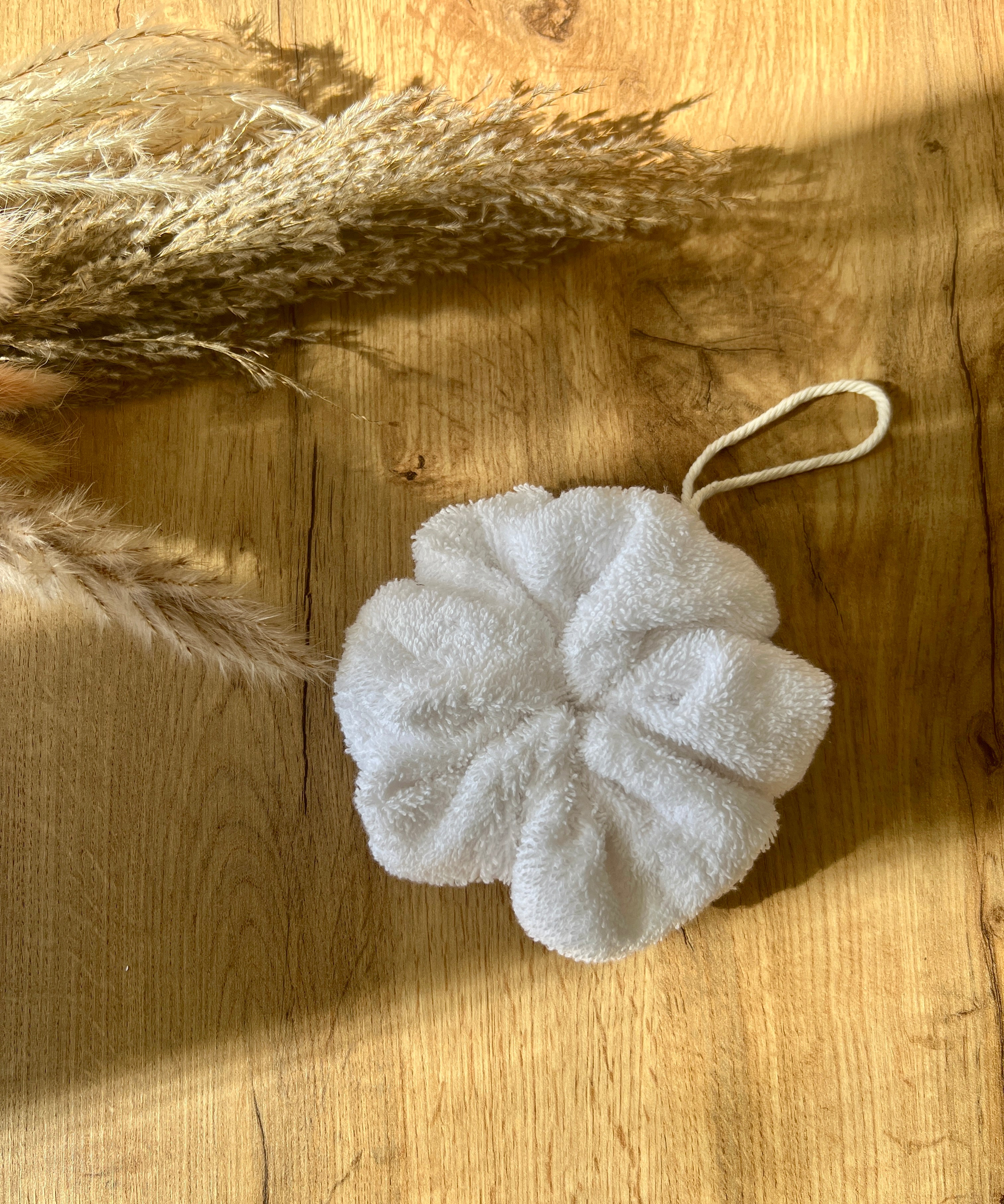 Fleur de douche éponge - BLANCHE