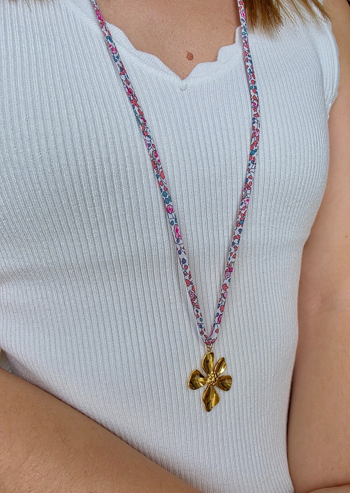 Collier long Liberty fleur