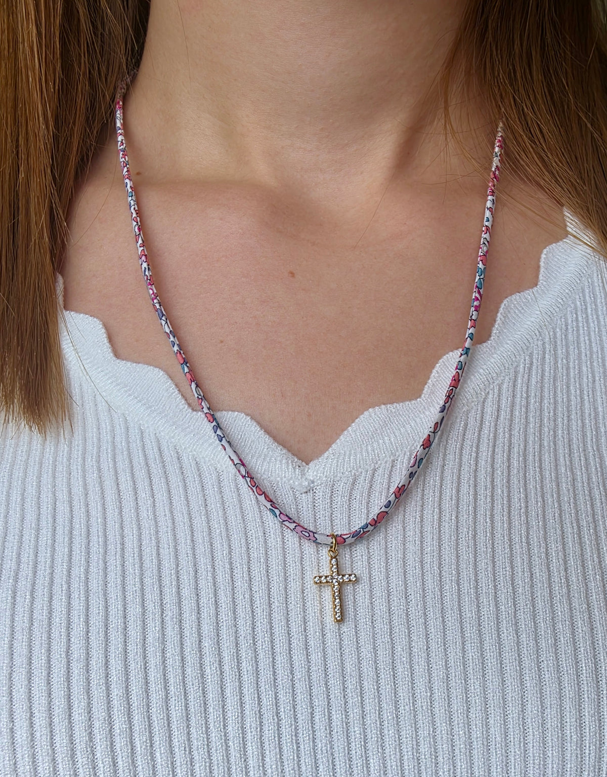 Collier Liberty rose & croix
